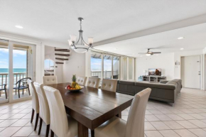 Newly renovated! 3 beachfront balconies, Picture Perfect Oceanview